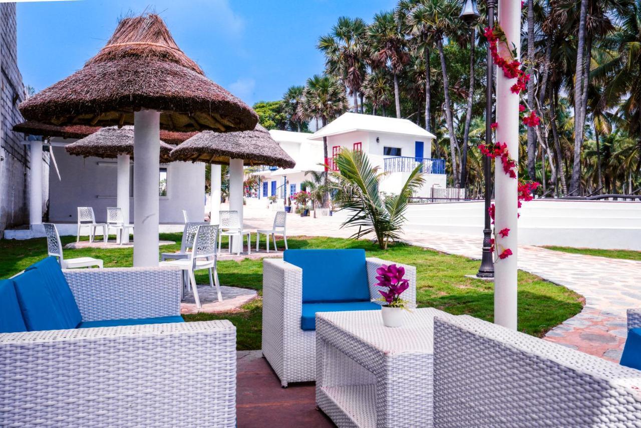 Greek Bay Hotel Auroville Bagian luar foto